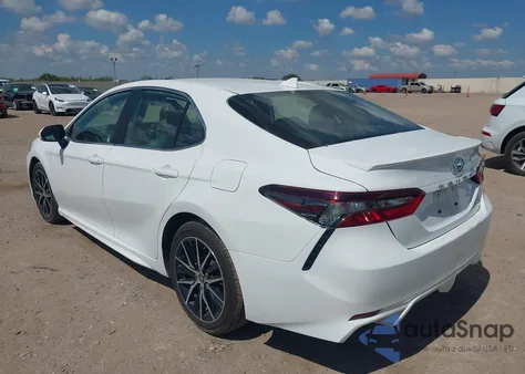 2024 Toyota Camry Se z USA, uszkodzony, nr VIN 4T1G11AK4RU889579